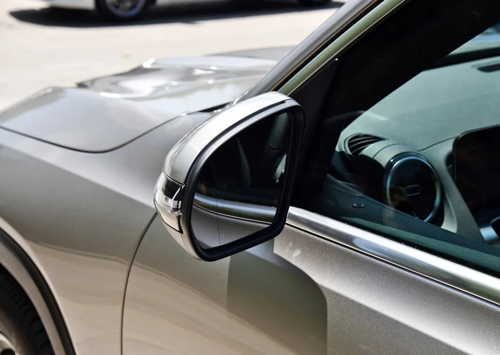 奔驰glb|跌到了22万起,30天卖8701辆,不得不说,奔驰又赢