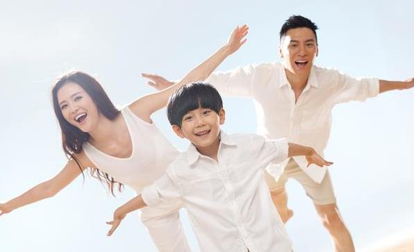 幼儿园|幼儿园这样奇葩的亲子作业，谁还敢去做？命重要还是作业重要？