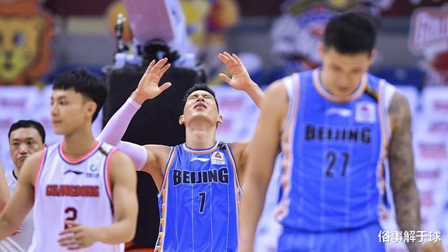 广东男篮|广东完成19分惊天大逆转,关键球员不是威姆斯,而是全场最矮的他