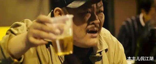 电影|“黄金配角”林雪，扯下了多少演员的“遮羞布”？