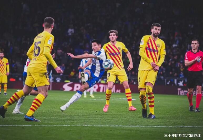 武磊@终于明白为什么球迷不批评武磊错失空门机会，看完分析，豁然开朗