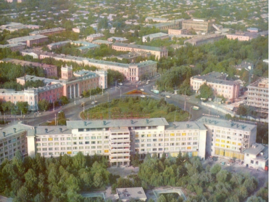 |亚洲“袖珍”首都，当地最高建筑12层，市区面积和我国县城差不多