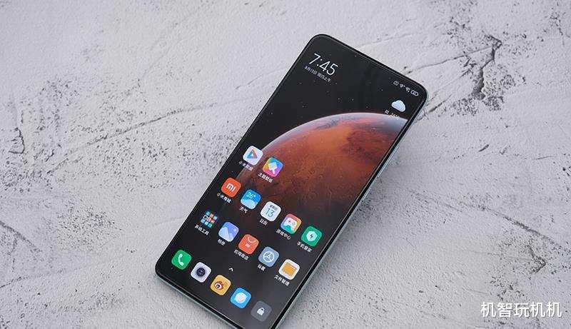 高通骁龙|等等党又赢了？卢伟冰自曝红米K40 Pro：骁龙875期待吗