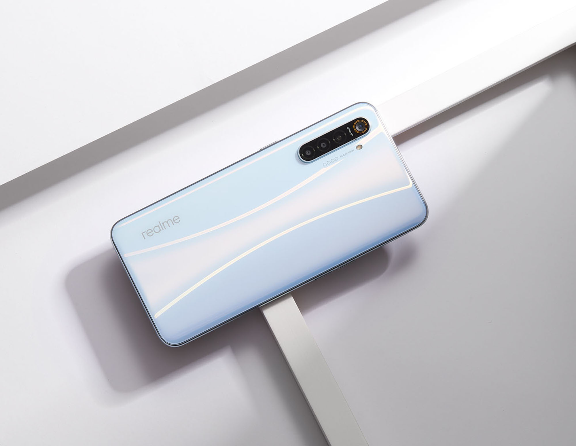 『realme X』大容量需求用户的福音：最便宜的8+256GB手机，已降至1599元