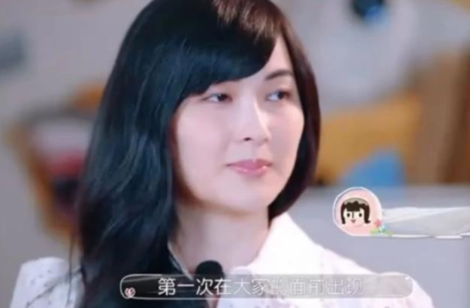 「吴尊」吴尊携老婆上综艺首秀，15年没办过婚礼，原因很现实