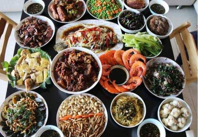 河南|上海人请吃饭，河南人请吃饭，东北人请吃饭，你会跟谁走？
