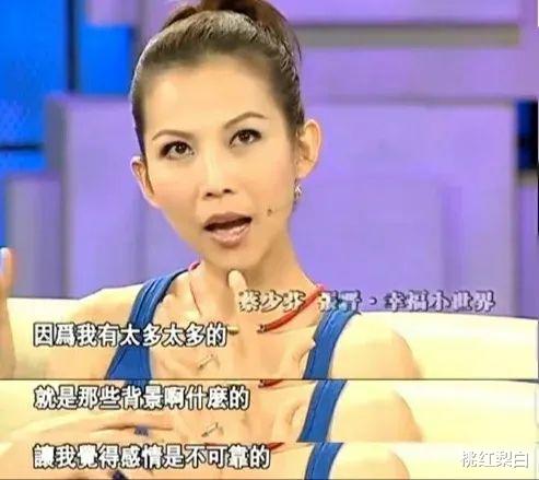 蔡少芬|生完三胎老得太快脸崩了？只怪蔡少芬年轻时太惊艳!