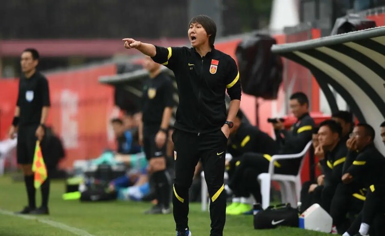 【刘诗雯】李铁不爱国足队长，蒿俊闵+归化一将已遭弃用，拼命三郎成奇兵