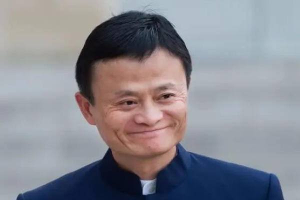 刘强东|中国首富再“易主”，马化腾100亿“惜败”，刘强东“紧追不舍”