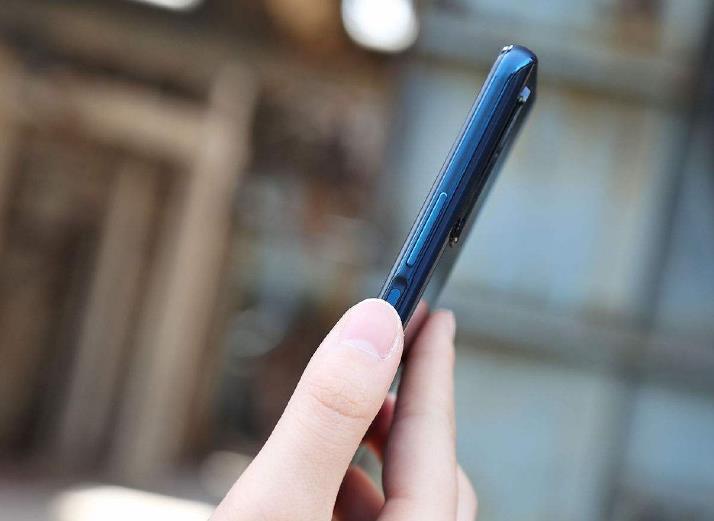 华为荣耀：性能相差无几，价格却相差两三千，华为手机和荣耀手机有什么区别？