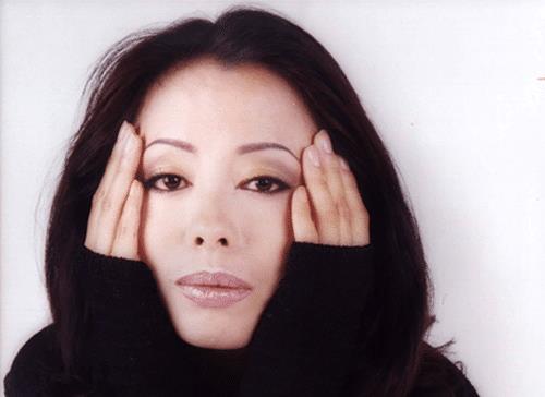 [我是歌手]因为《我是歌手》而“红极一时”的黄绮珊怎么又消失了？