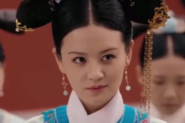 「如懿传」如懿传：一样是宫女出身，为什么海兰和仪贵人受人尊敬，阿箬却被人瞧不起？