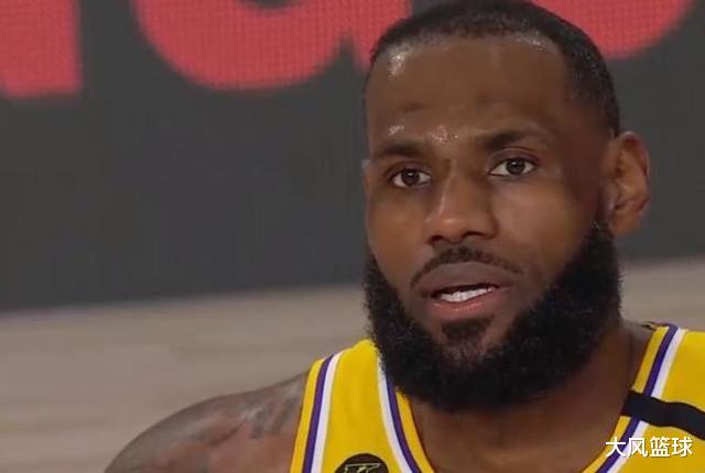 戴维斯|高情商!轰下29分12板撑起球队内线,赛后却夸奖起了霍华德