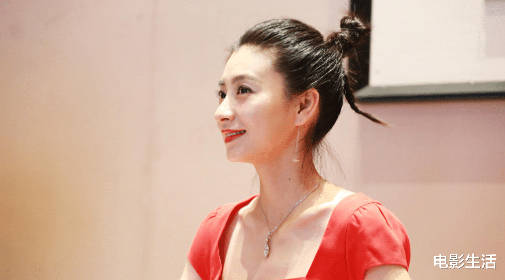 斓曦|同样是83年，斓曦曹艳已演妈，唐嫣仍接大女主戏，赵薇说的真没错