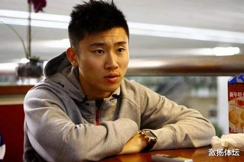 『周海滨』他曾是中国最年轻国脚，一年7线作战，被鲁能清洗后靠直播发声