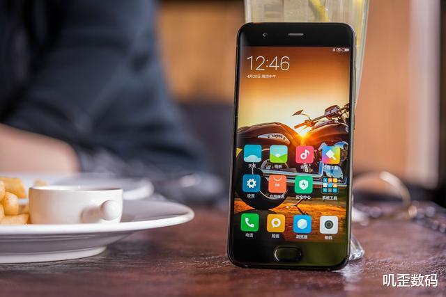 小米科技|三年前的小米旗舰，年度神机小米6！为什么2020年还有人在用？