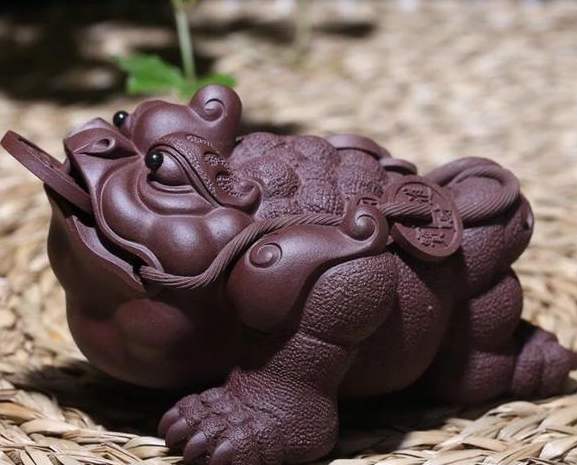 『紫砂』“茶边水经，琴边鹤经”，聊一聊茶宠