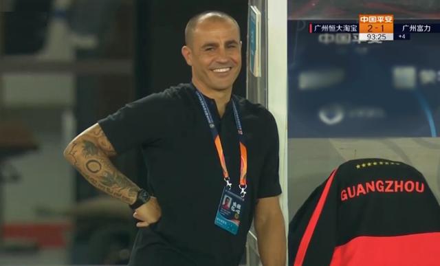 广州恒大|差点玩砸!卡纳瓦罗甩水发泄,赛后恒大全队出现暖人1幕