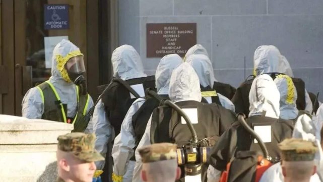 【科学家】真相已浮出水面，美生物实验室科学家惨死，73个试毒员无一生还