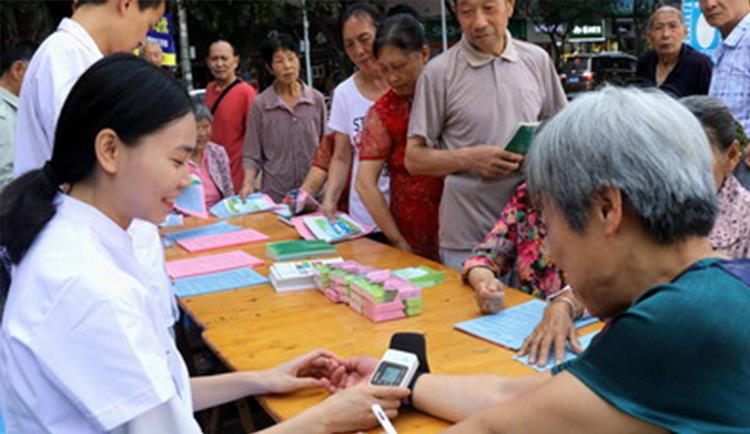 「感冒」血压高是不是献点“血”，血压就会恢复正常了？实际上是如此的