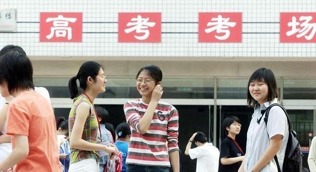 专升本|一名高考滑档生的落寞：自己偷偷哭了半天，好想读个本科