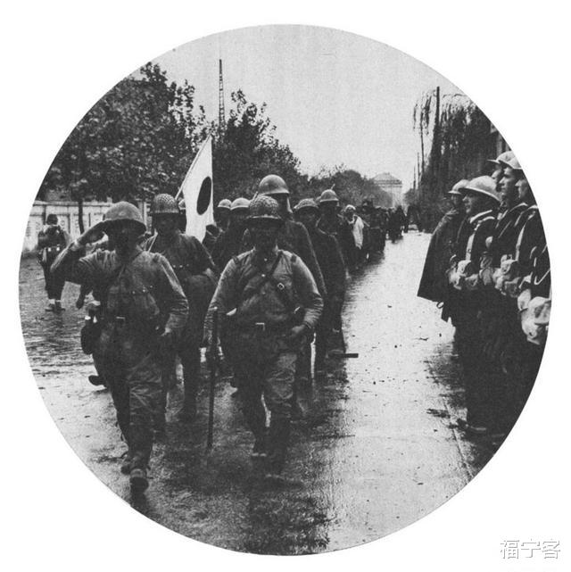 日寇|日寇在上海暴行：强逼妇女观看放火杀人，想哭就被揍耳光