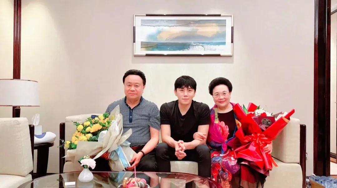 『秦昊』秦昊：我敢说现在没人能用钱砸动我