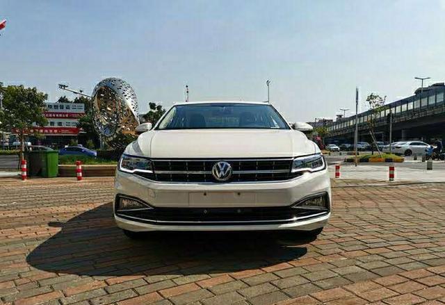 「现代索纳塔」刚工作的小年轻，家里资助十多万买车，选来选去最终提了大众神车