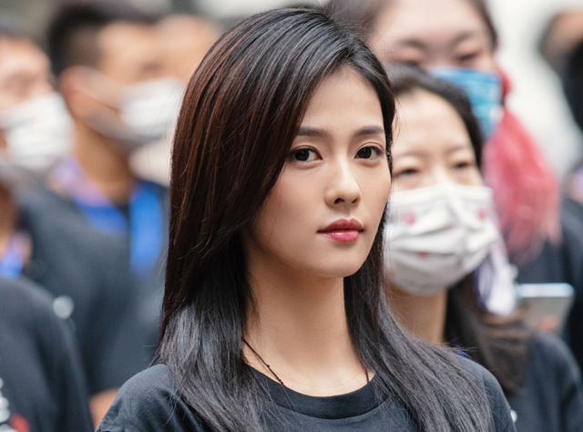 任嘉伦|任嘉伦新剧《一生一世》开机，男主长相平平，却有一副美人骨