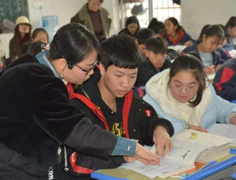 教育部|教育部宣布2个坏消息,学生欲哭无泪,家长:以后可能上不起学了