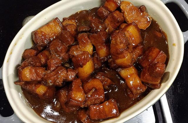 「五花肉」三道家中常备的家常荤菜，学会的话家里来客人就不怕了！