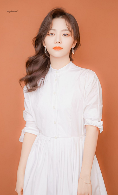 谭松韵|《以家人之名》未完，谭松韵又官宣新剧，看了熟悉的男主，CP粉追定了