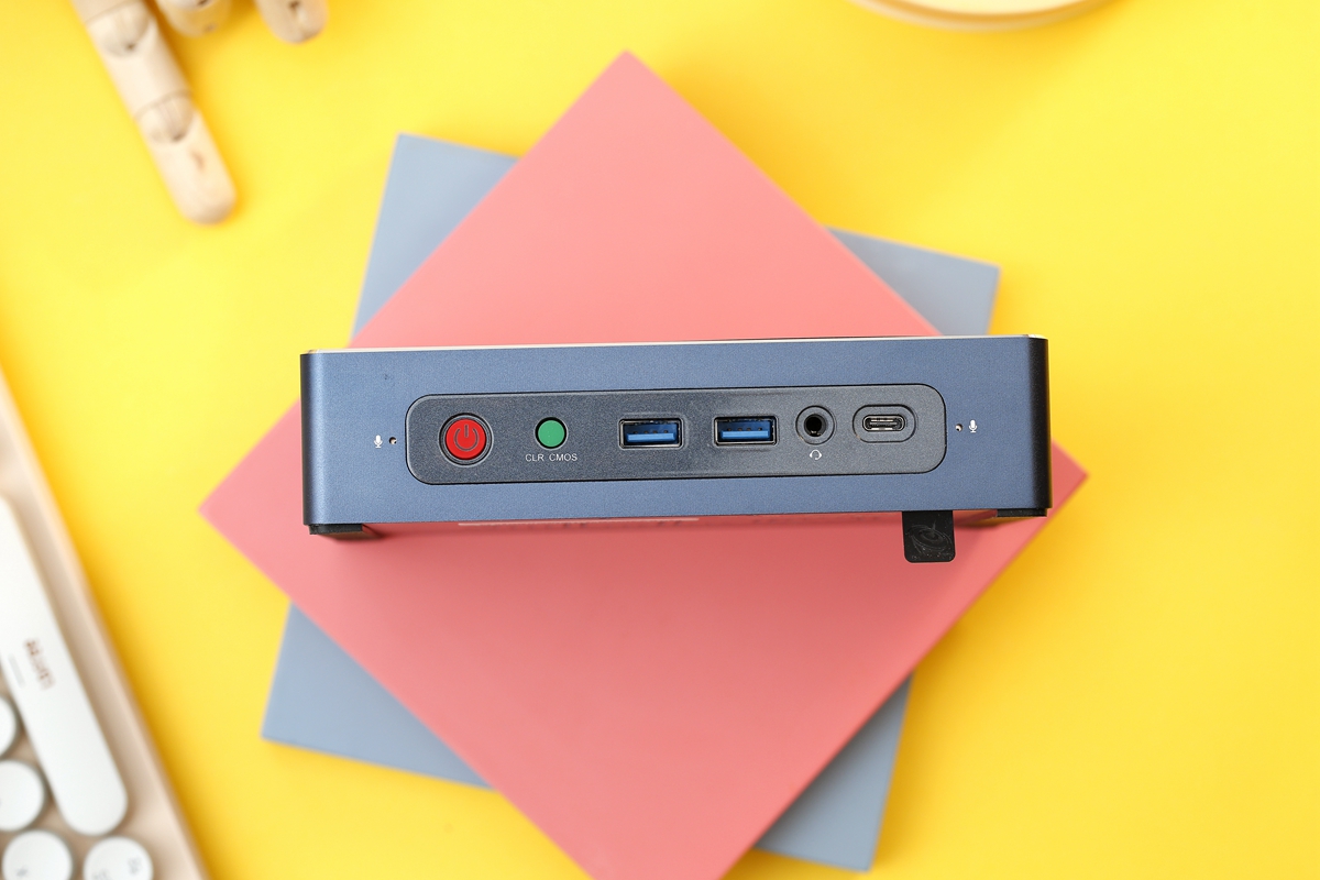 微单|零刻GTR，比iPad小一半，锐龙5+NAS硬刚ITX小钢炮