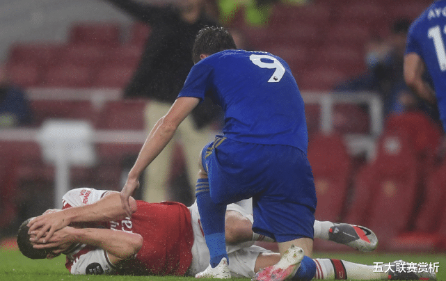 曼联|4-1疯狂逆转！英超又1保级队重现曙光，穆里尼奥爆冷不冤