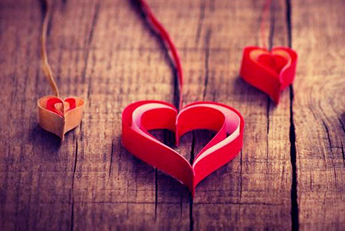 『属狗』未来30天，桃花来临，金钱不缺的三个星座