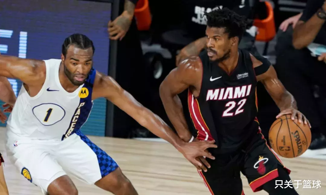 巴特勒|巴特勒再次硬出新高度！一只手打球横扫步行者，沃伦是彻底没脾气了