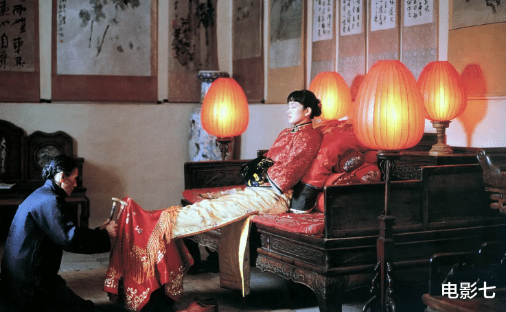 徐克|提名奥斯卡，横扫15项大奖，张艺谋最经典的电影，上映前差点被禁