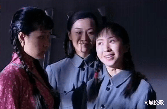 靳东|靳东主演谍战剧再度翻红，网友：经典永流传