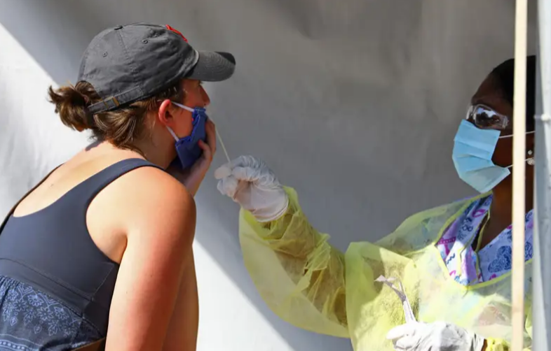 高圆圆|美疾控中心修改检测指南引争议 美媒曝：有白宫高官施压