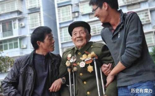 柴云振@特等功臣“复活”!秦基伟特地举办庆功会,他的要求让人让人泪目!