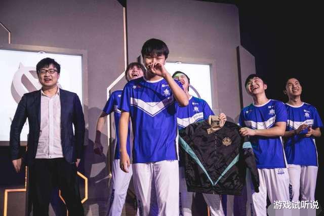 诺言▲eStar晋级世冠背后的故事！诺言深夜发文致歉队友，E星2次被逼入“绝境”！