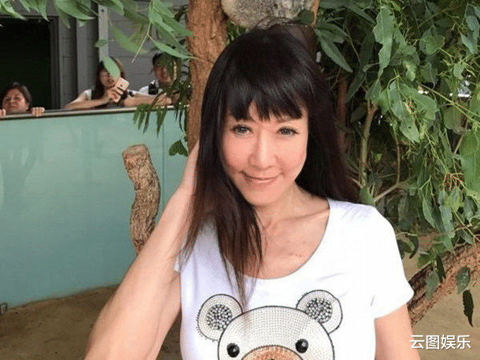 罗霈颖|罗志祥前女友灵堂内情绪崩溃！蹲地放声痛哭6分钟，不舍好友去世