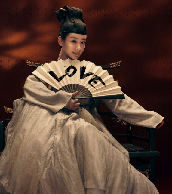 杨紫|吴亦凡多“宠”杨紫?花絮中视线都不舍得移开,一股恋爱的酸臭味