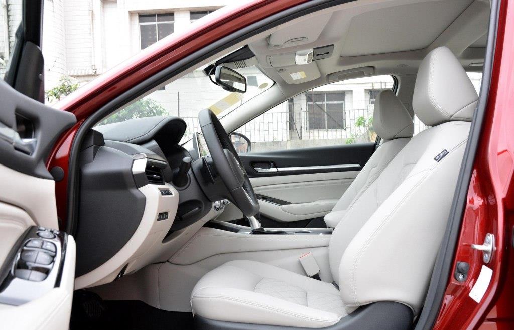 日产天籁|听了家人的建议，花20万提辆日产天籁，车主：我只想说句良心话！