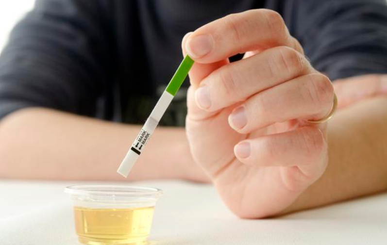 尿蛋白|别被尿蛋白给骗了！肾病尿检有2个问题，肾友不得不知