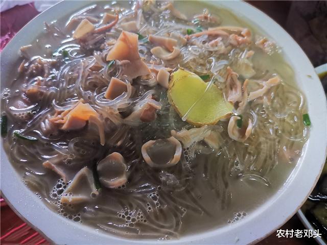 鸡杂|婆婆带亲戚来家中做客，我嫌外面贵自己下厨，一桌菜亲戚赞不绝口