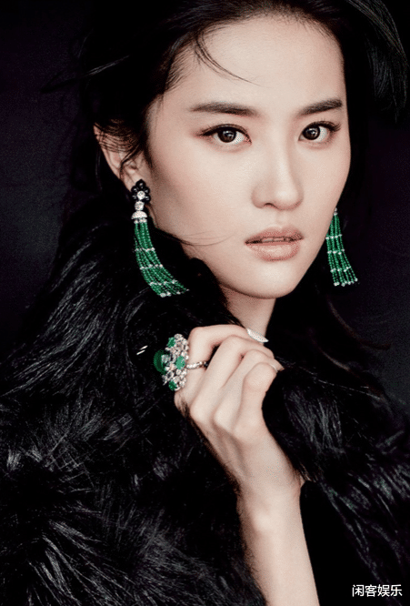 刘亦菲■为何刘亦菲从不接清宫戏?当她换上“甄嬛”服那刻,一出场全剧终