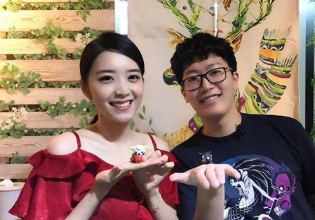 余霜|余霜、泽元凌晨官宣分手,UZI女友留言引热议,网友:小心一个人