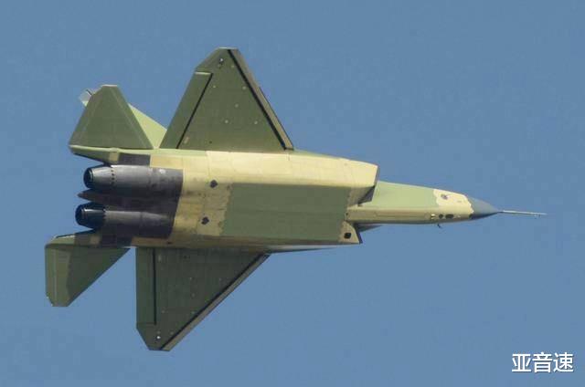 「F-35」FC31换上了正装，鹘鹰面世已有七年半，进度为何如此慢？