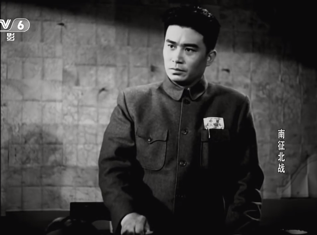 南征北战|《南征北战》故事，拍电影用真枪真子弹，经典台词比比皆是